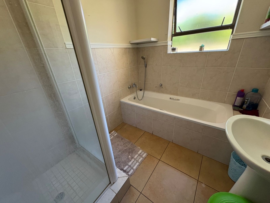 3 Bedroom Property for Sale in Waterval East North West